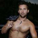 Submissive Male Seeks Dominatrix for Kinky BDSM Fun<br>